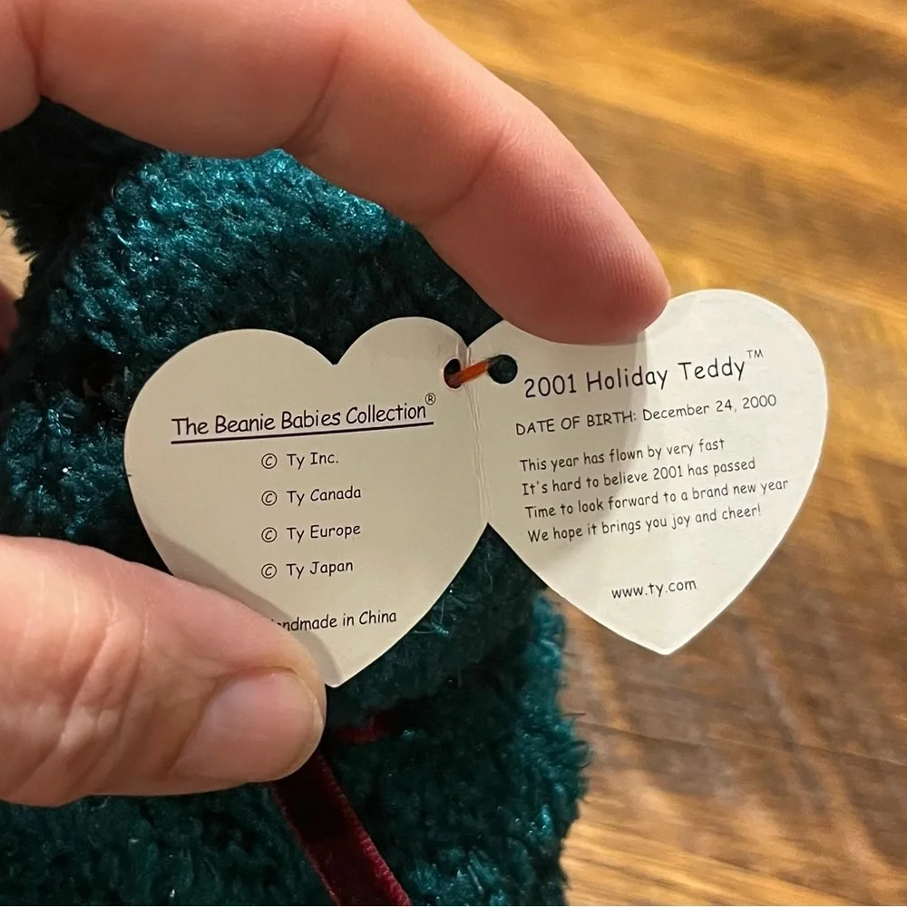🔥Ty Beanie Baby: 2001 Holiday Teddy